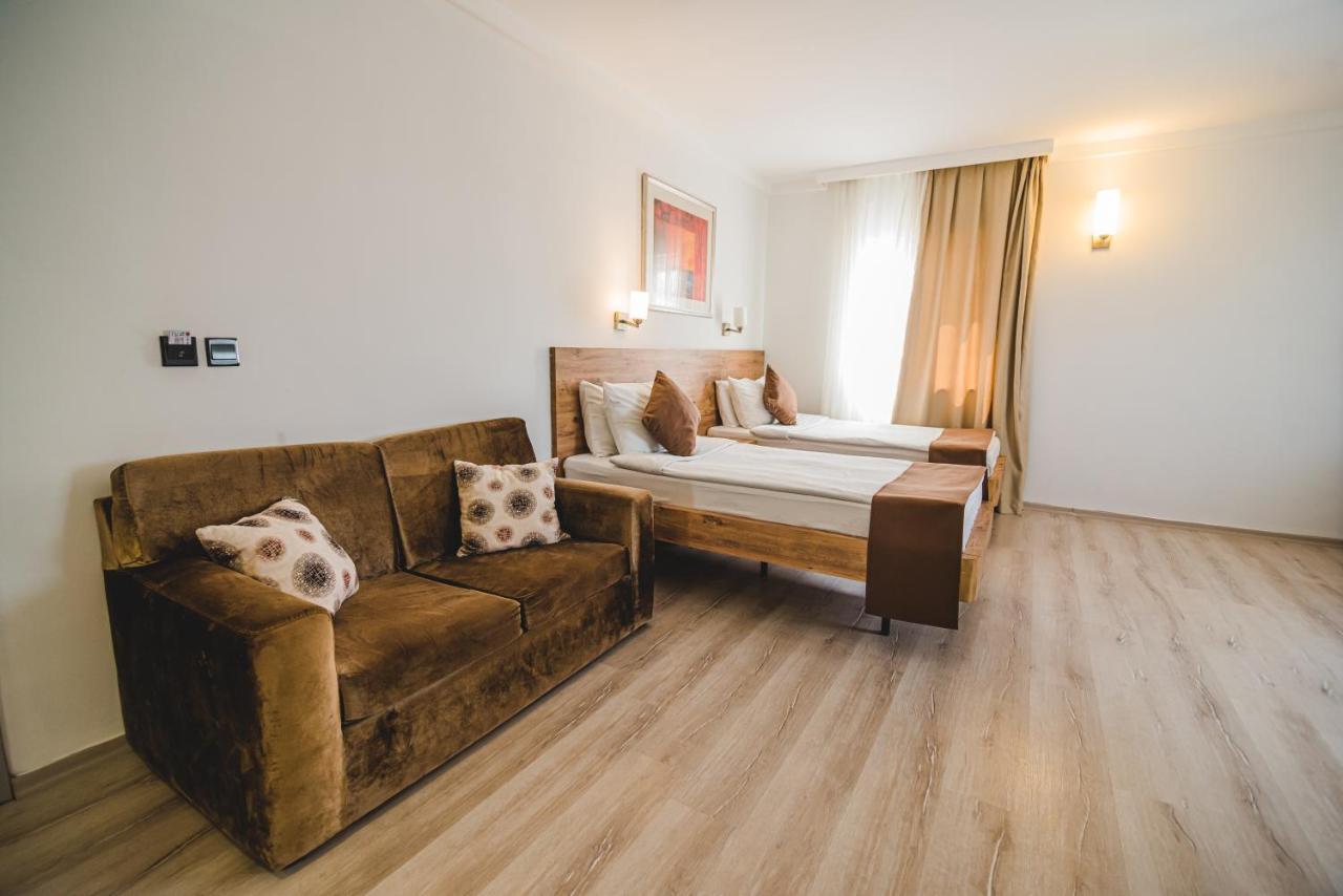 Uptown Bueyuek Anadolu Girne Hotel 외부 사진