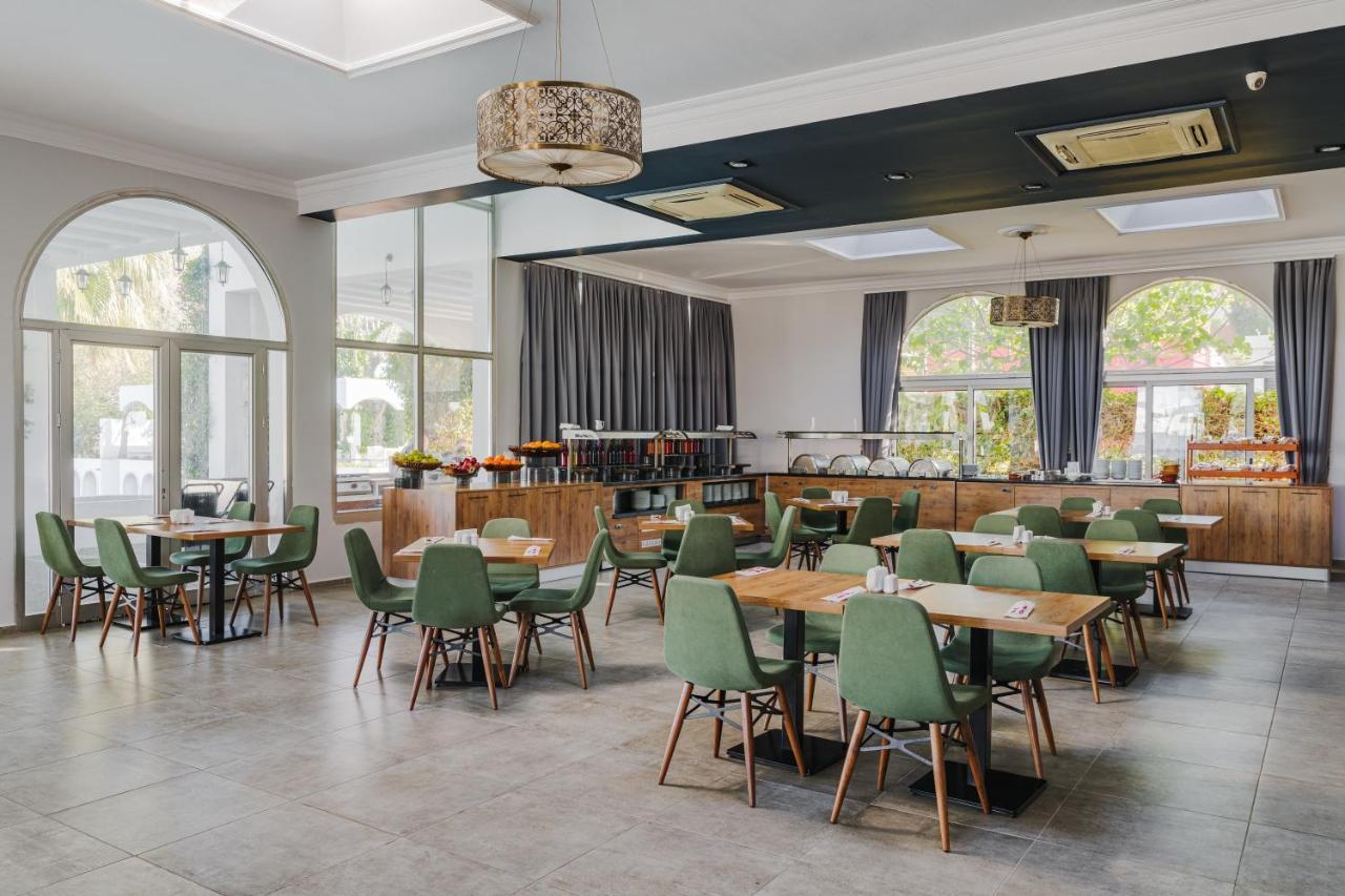 Uptown Bueyuek Anadolu Girne Hotel 외부 사진