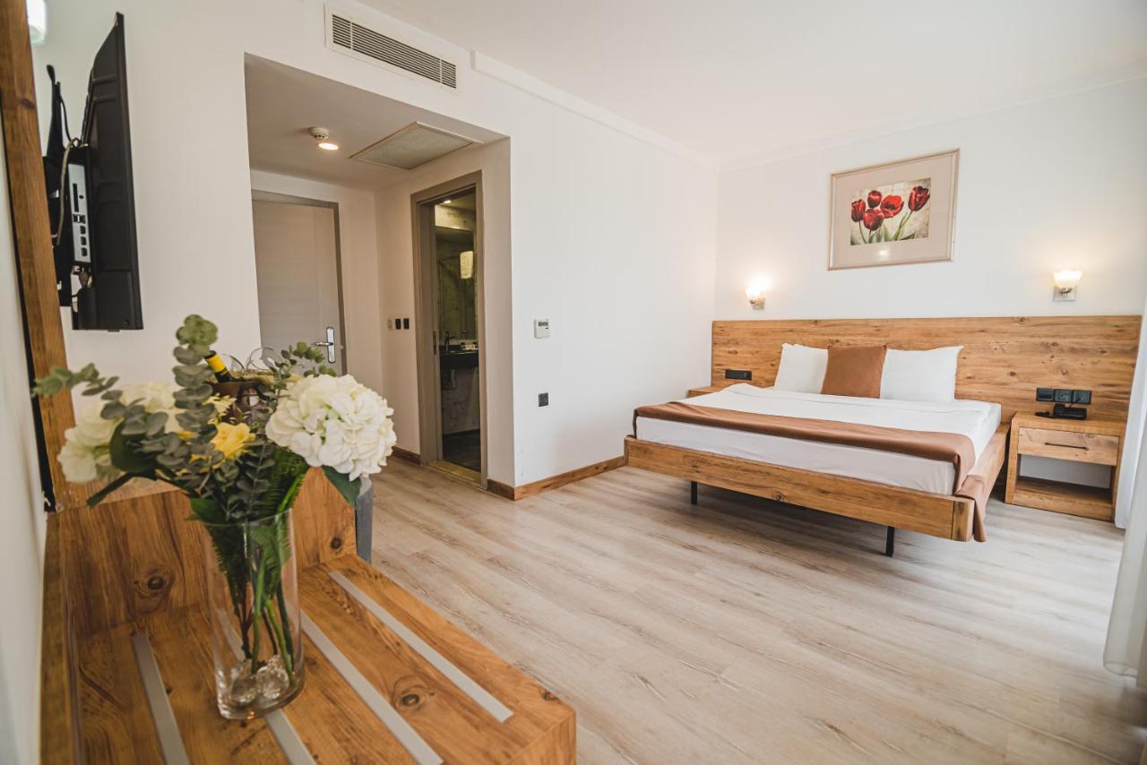 Uptown Bueyuek Anadolu Girne Hotel 외부 사진