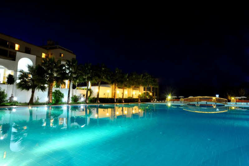 Uptown Bueyuek Anadolu Girne Hotel 외부 사진
